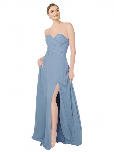 Vendedor de Amor Chiffon Sem Mangas Lombar Azul Empoeirado Vestidos de Festa / Vestidos de Madrinha
