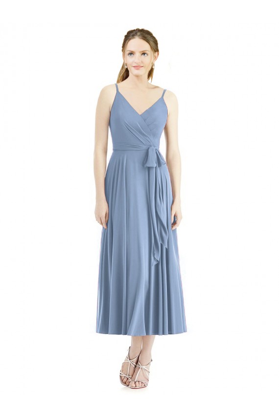 Vendedor de Alças finas Chiffon Sem Mangas Azul Empoeirado Vestidos de Madrinha