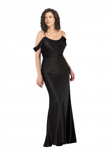 Vendedor de Fora do Ombro Cetim Sedoso Sem Mangas Lombar Preto Vestidos de Madrinha / Vestidos de Noite / Vestidos de Festa