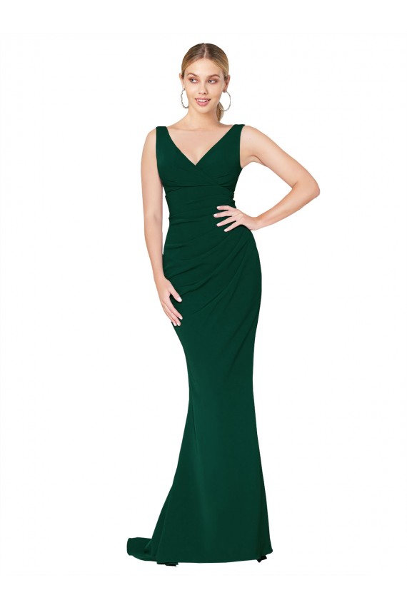 Vendedor de Decote V Crepe Esticado Sem Mangas Verde Meia-Noite Vestidos de Madrinha / Vestidos de Noite / Vestidos de Festa